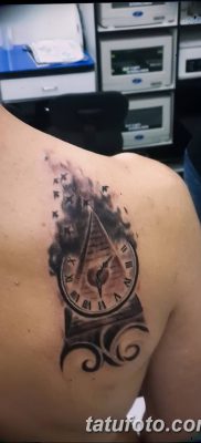 фото тату часы и пирамида от 08.05.2018 №037 — tattoo clock and pyramid — tatufoto.com