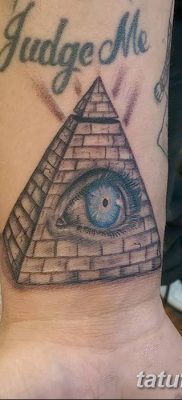 фото тату часы и пирамида от 08.05.2018 №039 — tattoo clock and pyramid — tatufoto.com