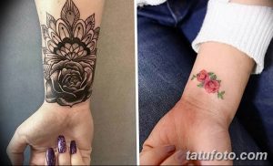 Фото тату: две татуировки на запястье, одна - крупная черная роза в стиле ориентал, вторая - миниатюрный букет красных роз.