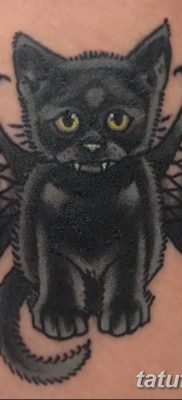 фото тату Кошка с крыльями от 26.06.2018 №044 — Cat tattoo with wings — tatufoto.com