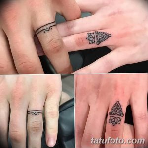 Фото парных татуировок на пальцах в виде минималистичных узоров. Одна татуировка представляет собой тонкую линию, а другая - геометрический орнамент.