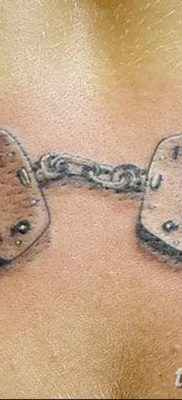 фото тату наручники от 25.06.2018 №009 — tattoo handcuffs — tatufoto.com