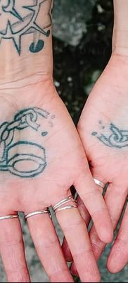 фото тату наручники от 25.06.2018 №028 — tattoo handcuffs — tatufoto.com