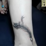 фото тату перо павлина от 26.06.2018 №017 - tattoo peacock feather - tatufoto.com