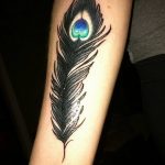 фото тату перо павлина от 26.06.2018 №034 - tattoo peacock feather - tatufoto.com