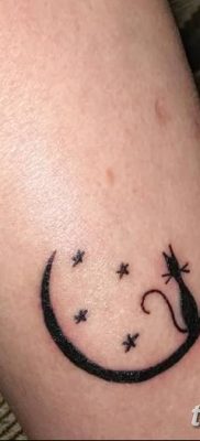 фото тату полумесяц со звездой от 26.06.2018 №013 — tattoo crescent with a — tatufoto.com