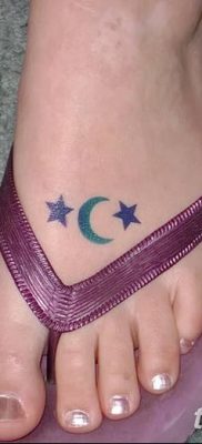 фото тату полумесяц со звездой от 26.06.2018 №021 — tattoo crescent with a — tatufoto.com