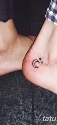 фото тату полумесяц со звездой от 26.06.2018 №042 — tattoo crescent with a — tatufoto.com