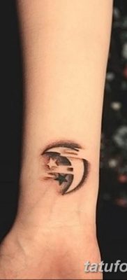 фото тату полумесяц со звездой от 26.06.2018 №043 — tattoo crescent with a — tatufoto.com