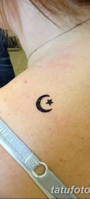 фото тату полумесяц со звездой от 26.06.2018 №055 — tattoo crescent with a — tatufoto.com
