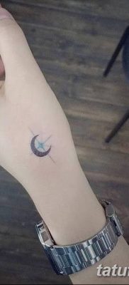 фото тату полумесяц со звездой от 26.06.2018 №061 — tattoo crescent with a — tatufoto.com