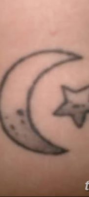 фото тату полумесяц со звездой от 26.06.2018 №068 — tattoo crescent with a — tatufoto.com