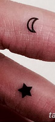 фото тату полумесяц со звездой от 26.06.2018 №070 — tattoo crescent with a — tatufoto.com