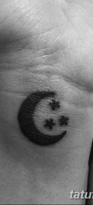 фото тату полумесяц со звездой от 26.06.2018 №099 — tattoo crescent with a — tatufoto.com