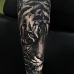 фото татуировка оскал тигра от 01.06.2018 №046 - tiger tattoo - tatufoto.com