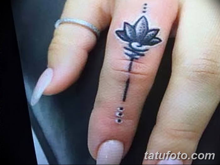 Фото тату лотос для девушки от 07.08.2018 № 149 - lotus tattoo for girl - t...