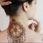 Фото Мехенди на шее от 02.08.2018 №128 - Mehendi on the neck - tatufoto.com