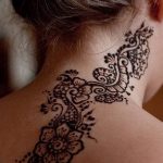 Фото Мехенди на шее от 02.08.2018 №133 - Mehendi on the neck - tatufoto.com