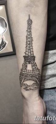 Фото тату Эйфелева башня 22.08.2018 №043 — tattoo The Eiffel Tower — tatufoto.com