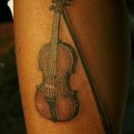 Фото тату виолончель от 04.08.2018 №020 - tattoo cello - tatufoto.com