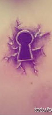 Фото тату замочная скважина 25.08.2018 №110 — keyhole tattoo — tatufoto.com