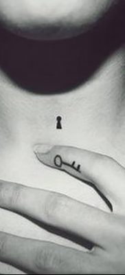 Фото тату замочная скважина 25.08.2018 №115 — keyhole tattoo — tatufoto.com