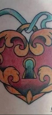 Фото тату замочная скважина 25.08.2018 №163 — keyhole tattoo — tatufoto.com