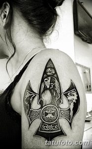 Фото тату копье 22.08.2018 №049 - spear tattoo - tatufoto.com