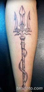 Фото тату копье 22.08.2018 №051 - spear tattoo - tatufoto.com