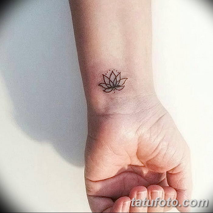 Фото тату лотос для девушки от 07.08.2018 №012 — lotus tattoo for girl — tatufoto.com