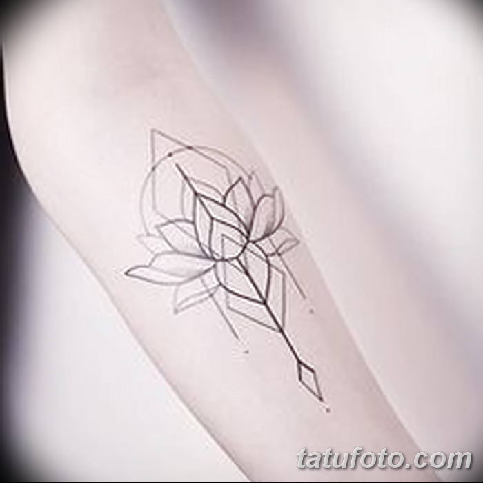 Фото тату лотос для девушки от 07.08.2018 №015 — lotus tattoo for girl — tatufoto.com