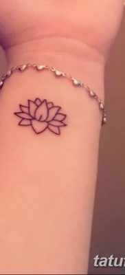 Фото тату лотос для девушки от 07.08.2018 №112 — lotus tattoo for girl — tatufoto.com