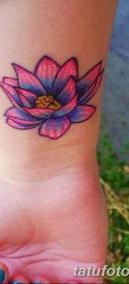 Фото тату лотос для девушки от 07.08.2018 №157 — lotus tattoo for girl — tatufoto.com