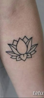 Фото тату лотос для девушки от 07.08.2018 №203 — lotus tattoo for girl — tatufoto.com