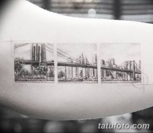 Фото тату: минималистичная татуировка моста, выполненная в виде трех квадратов, изображающих различные части моста, выполненная в черном цвете.
