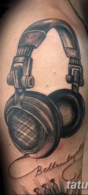 Фото тату наушники 28.08.2018 №004 — tattoo headphones — tatufoto.com