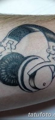 Фото тату наушники 28.08.2018 №061 — tattoo headphones — tatufoto.com