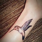 Фото тату птицы для девушек от 07.08.2018 №010 - bird tattoo for girls - tatufoto.com