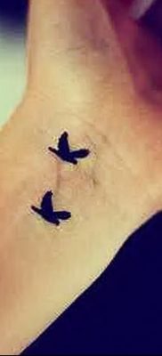 Фото тату птицы для девушек от 07.08.2018 №044 — bird tattoo for girls — tatufoto.com