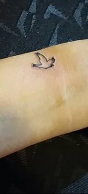 Фото тату птицы для девушек от 07.08.2018 №068 — bird tattoo for girls — tatufoto.com