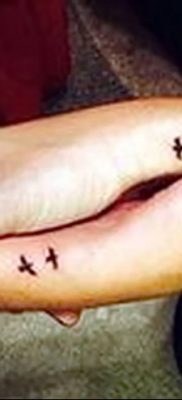 Фото тату птицы на запястье 17.08.2018 №115 — tattoo of a bird on the wrist — tatufoto.com