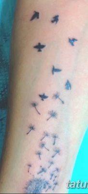 Фото тату птицы на запястье 17.08.2018 №117 — tattoo of a bird on the wrist — tatufoto.com