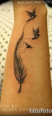 Фото тату птицы на запястье 17.08.2018 №142 — tattoo of a bird on the wrist — tatufoto.com