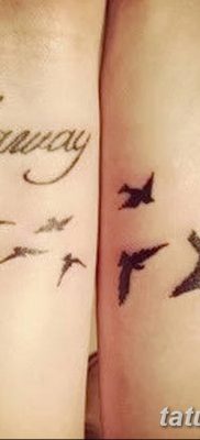 Фото тату птицы на запястье 17.08.2018 №149 — tattoo of a bird on the wrist — tatufoto.com