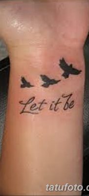 Фото тату птицы на запястье 17.08.2018 №174 — tattoo of a bird on the wrist — tatufoto.com