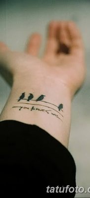 Фото тату птицы на запястье 17.08.2018 №191 — tattoo of a bird on the wrist — tatufoto.com