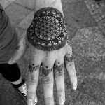 Фото черно-белые тату от 08.08.2018 №188 - black and white tattoos - tatufoto.com