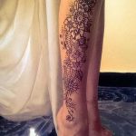 Фото Мехенди на голени от 17.09.2018 №115 - Mehendi on the lower leg - tatufoto.com