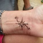 Фото Мехенди на запястье от 12.09.2018 №101 - Mehendi on the wrist - tatufoto.com