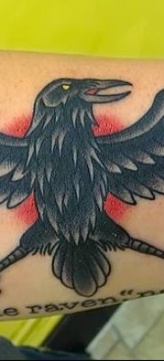 Фото тату ворон от 15.09.2018 №126 — raven tattoos — tatufoto.com